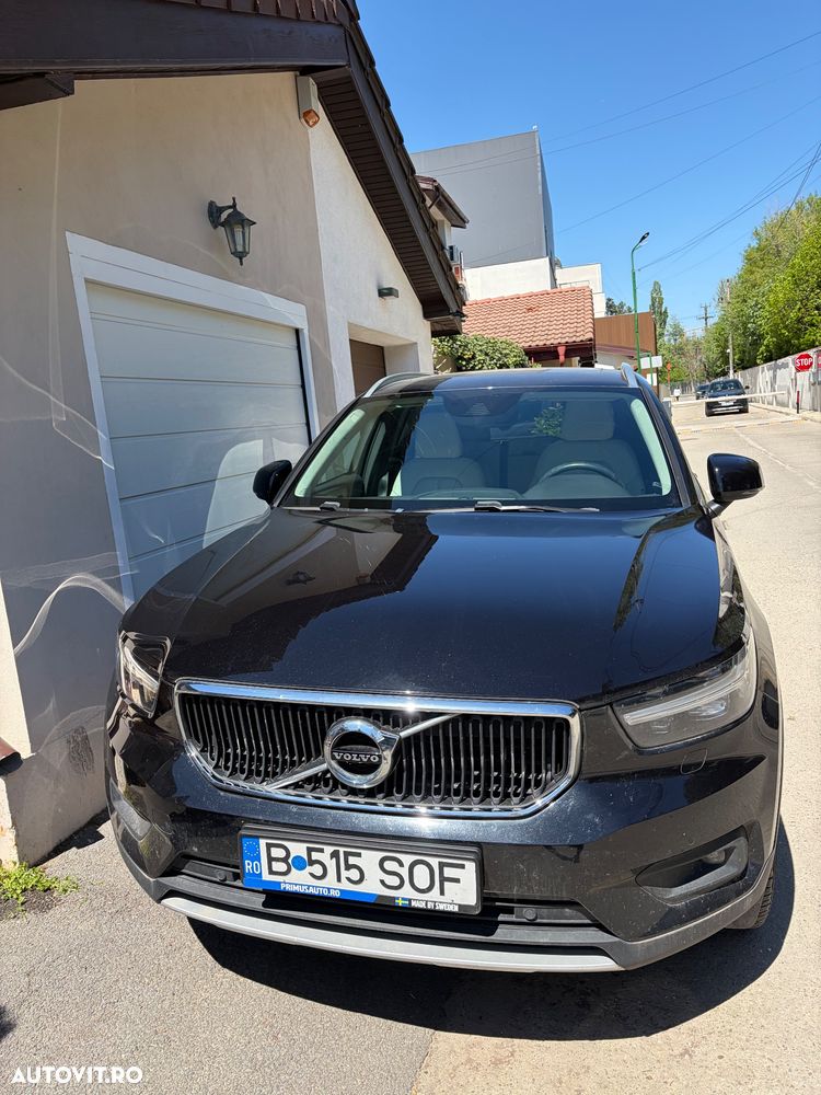 Volvo XC 40 T3 AT8 Momentum Pro - 5