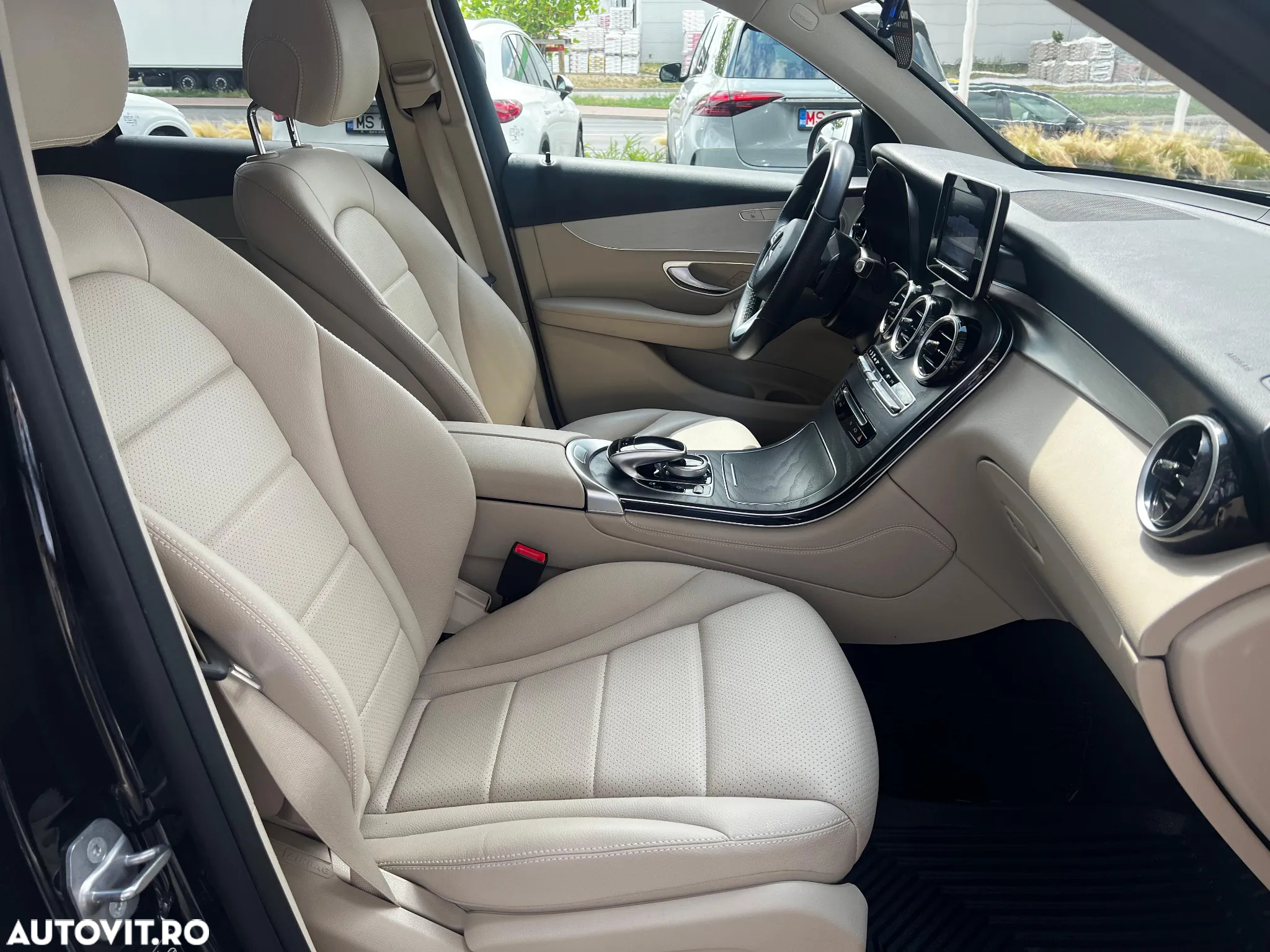 Mercedes-Benz GLC 250 d 4MATIC - 8