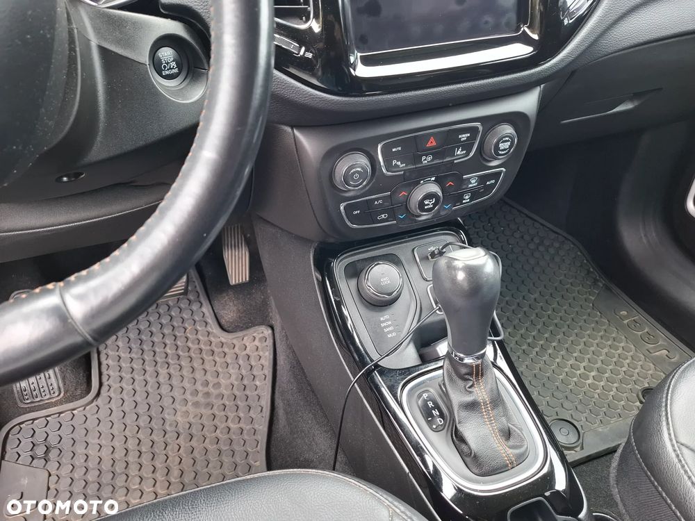 Jeep Compass 1.4 TMair Limited 4WD S&S - 17