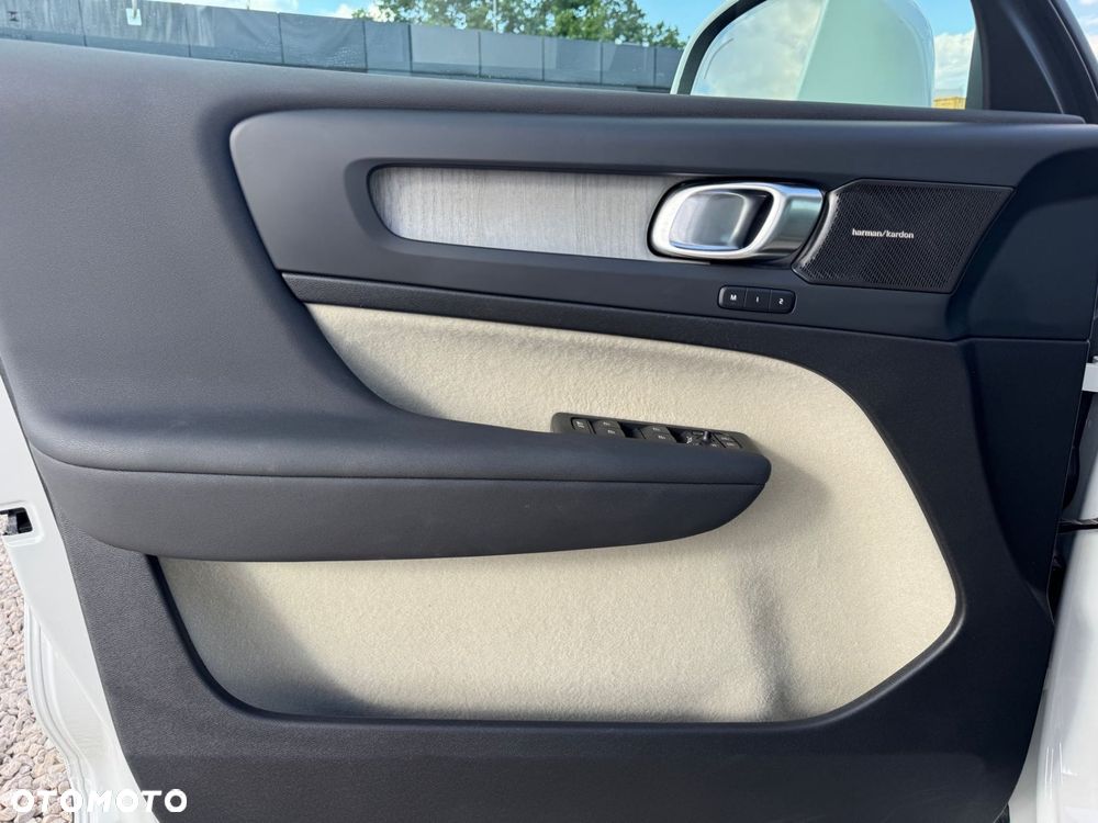Volvo XC 40 - 12