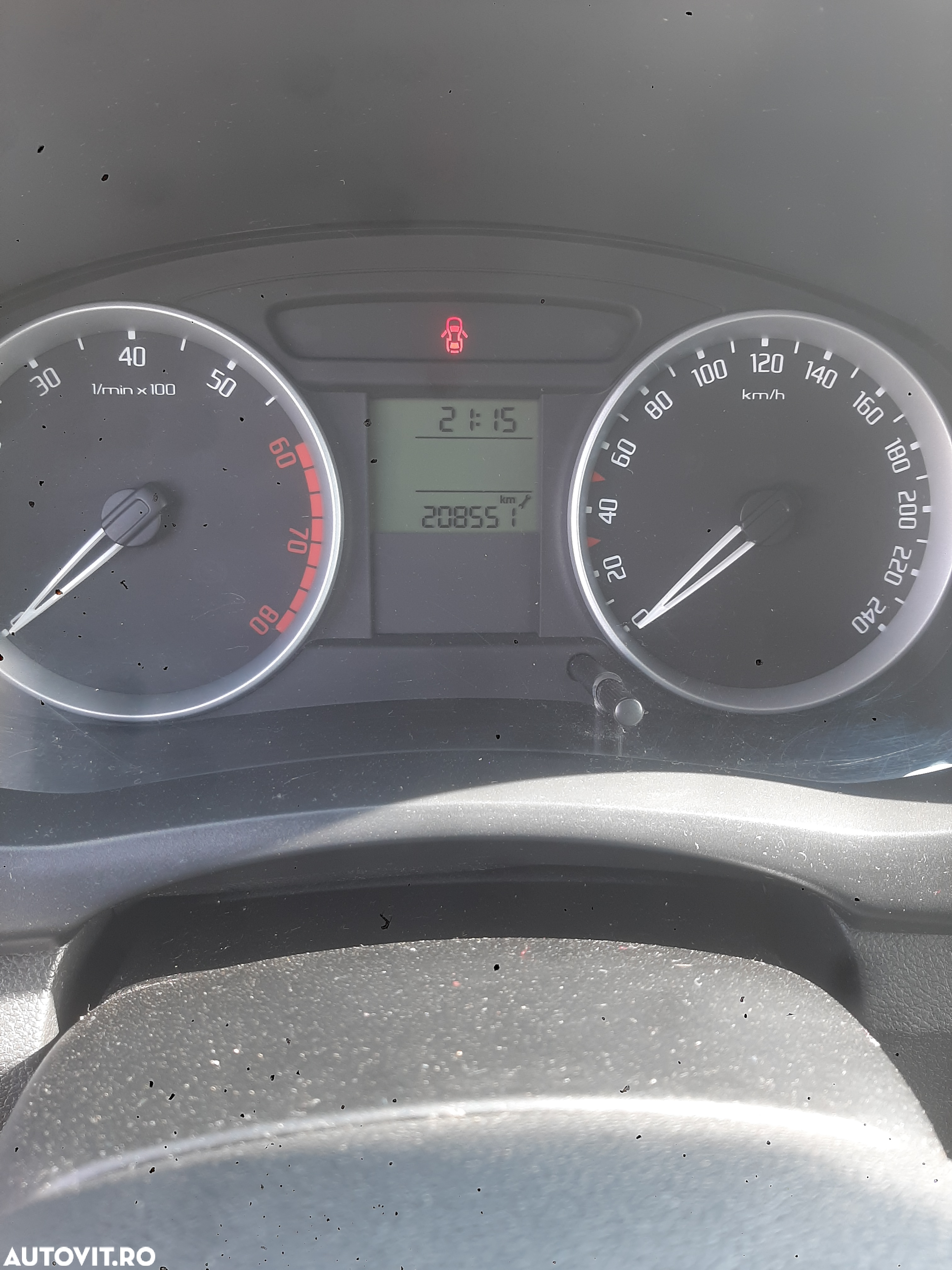 Skoda Fabia 1.2 HTP Active - 8