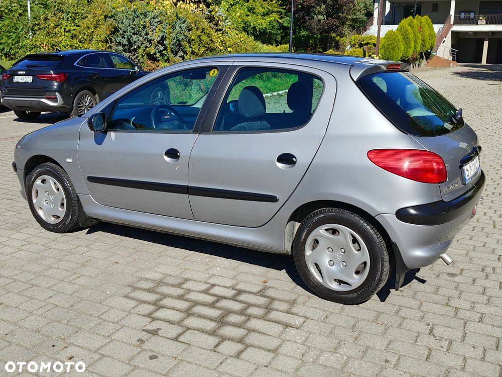 Peugeot 206 1.4 XR Presence - 19