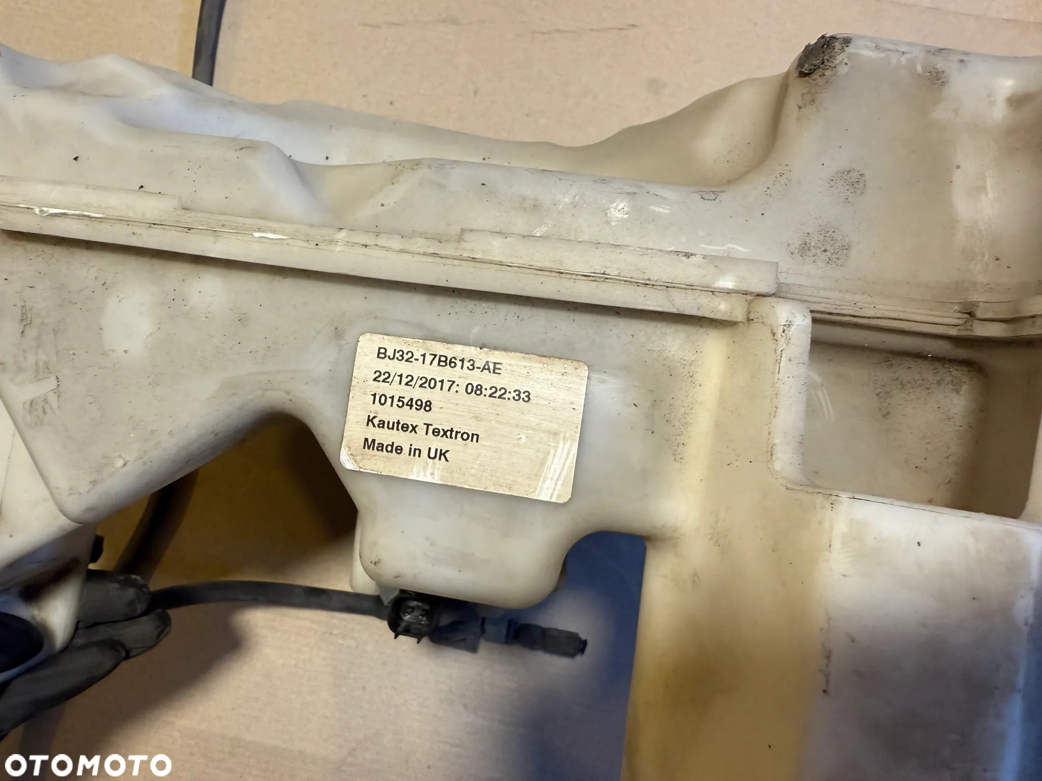 Zbiornik spryskiwaczy BJ32-17B613-AE Range Rover Evoque L538 2017r OE - 3