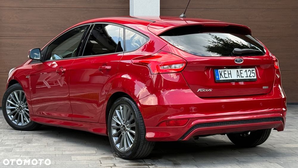 Ford Focus 1.0 EcoBoost Start-Stopp-System ST-LINE DESIGN - 25