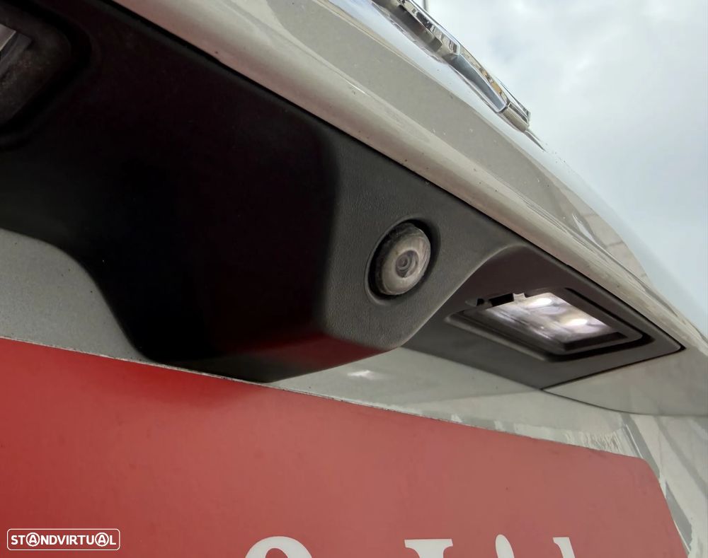 Jeep Compass 1.3 T Limited - 11