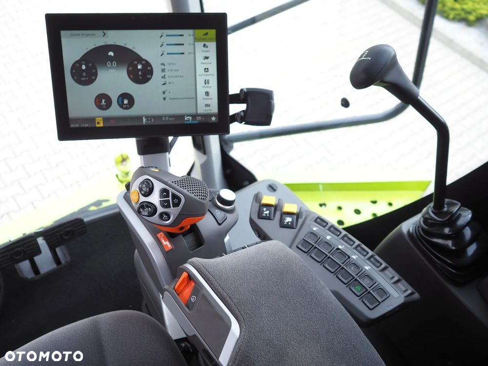 Claas Tucano 440 + V620 - 7