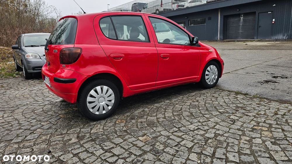 Toyota Yaris 1.4 D-4D Base - 4