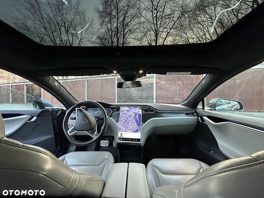 Tesla Model S 85 D - 20