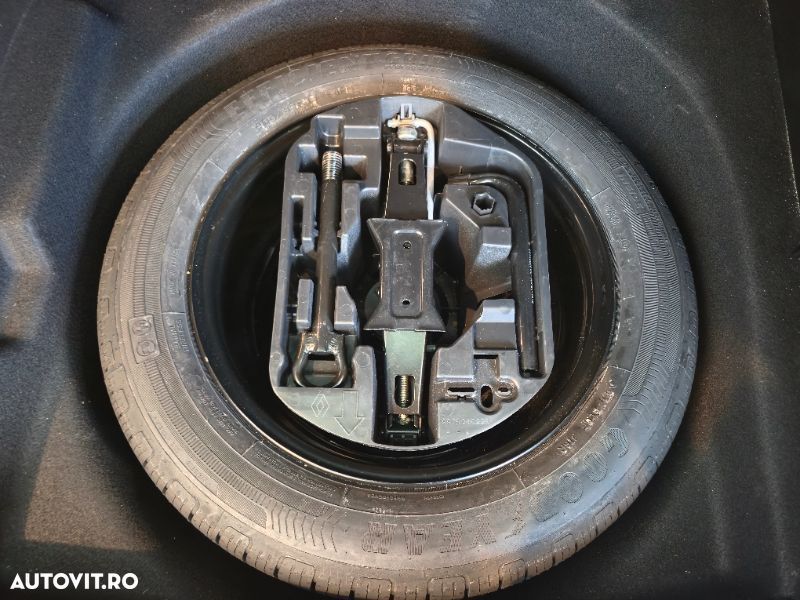 Renault Megane TCE 160 EDC RS Line - 21