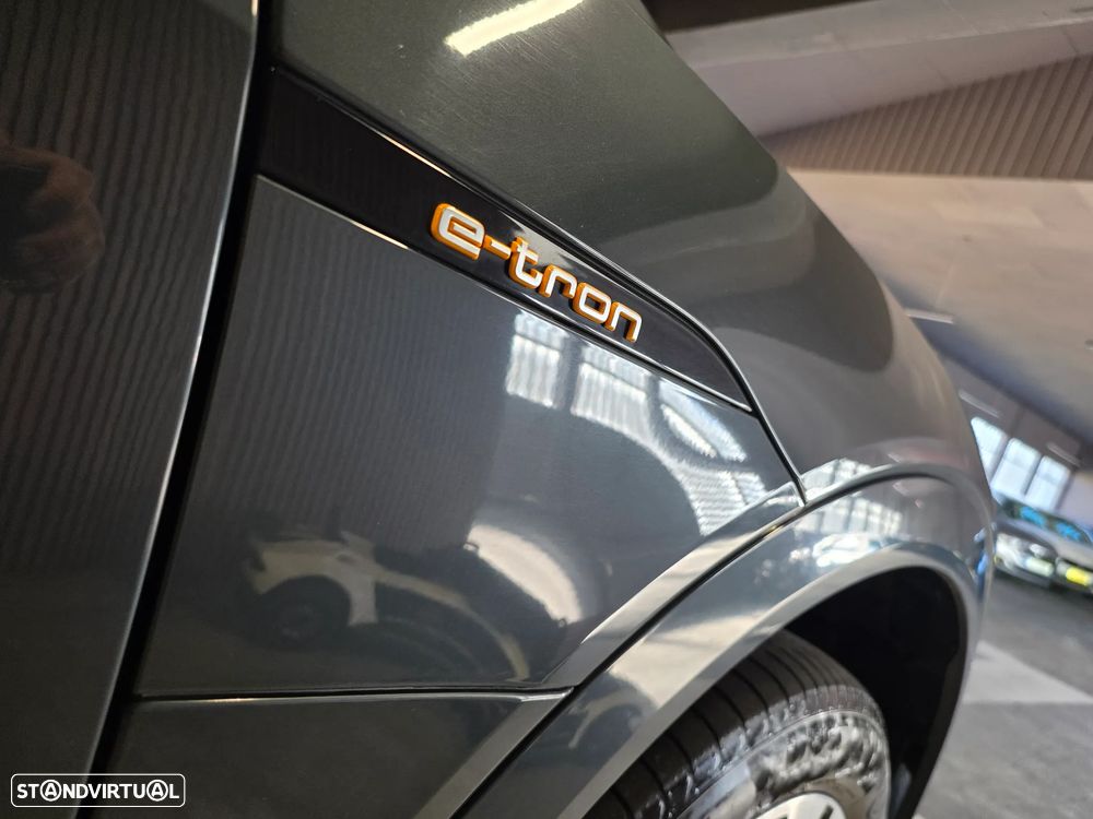 Audi e-tron 55 quattro - 13