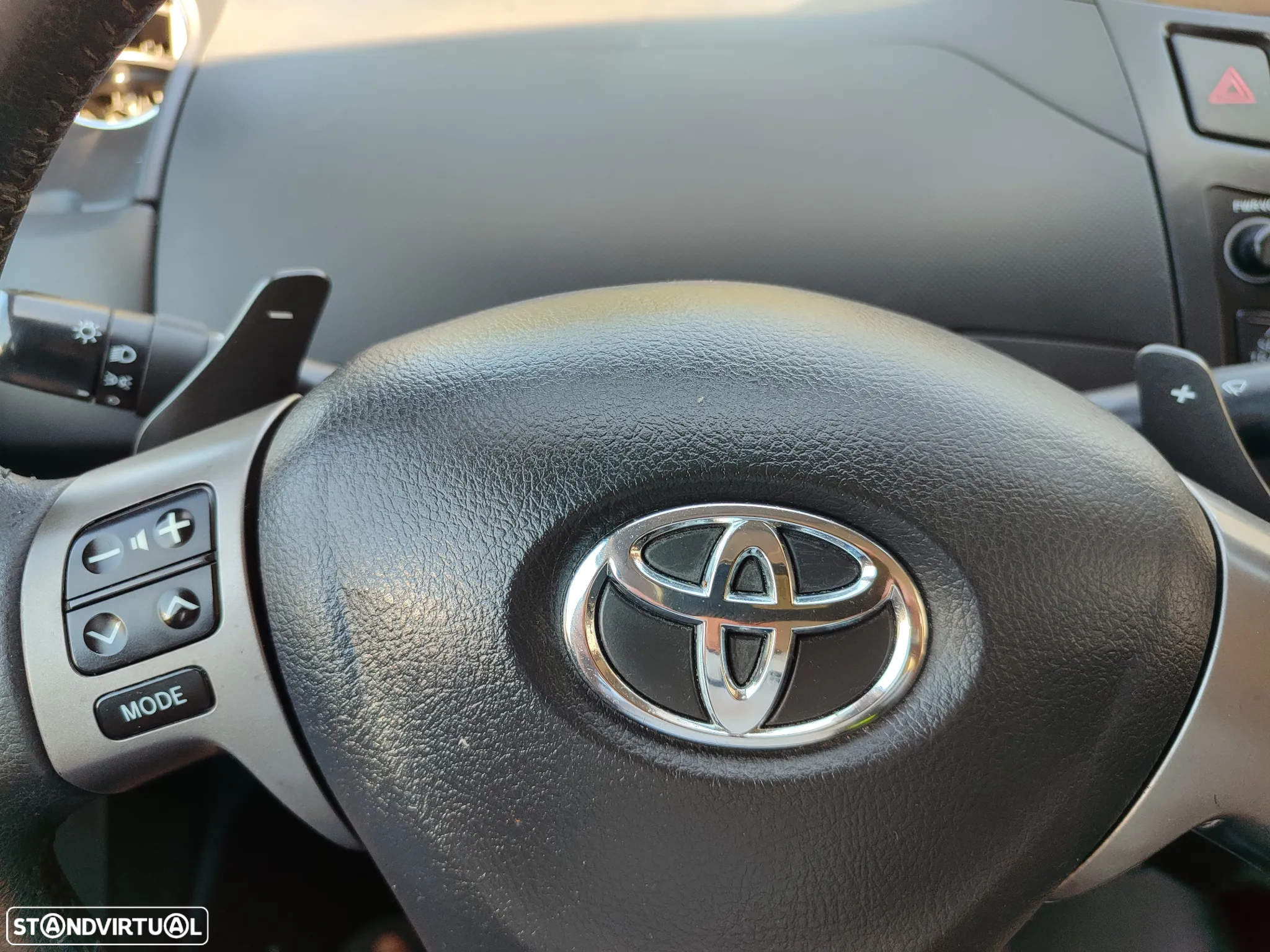 Toyota Yaris 1.4 D-4D Sol High Pack MM - 8