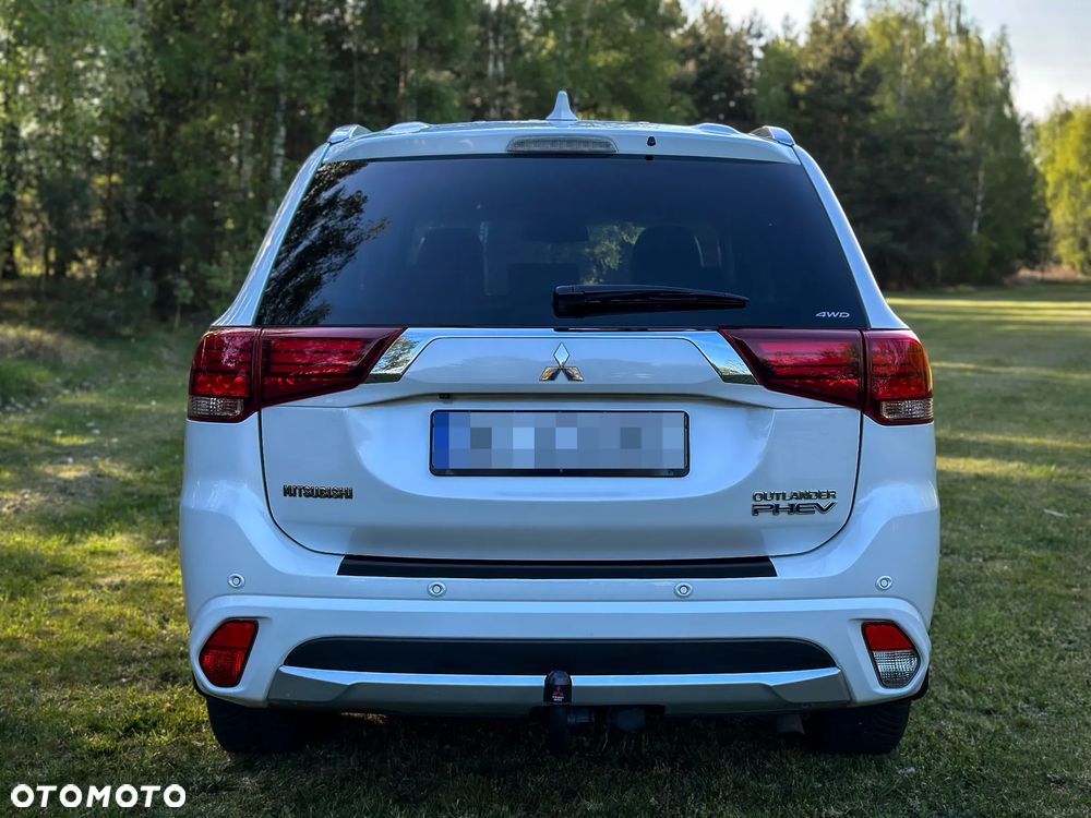 Mitsubishi Outlander Intense + - 6