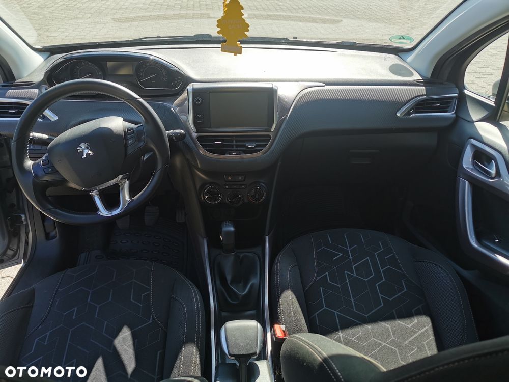Peugeot 2008 - 4