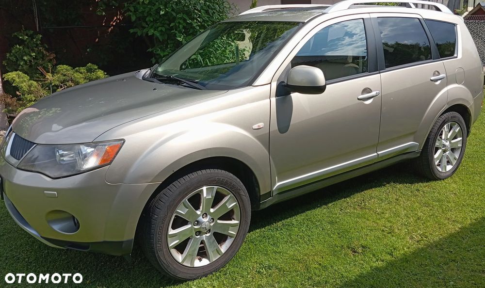 Mitsubishi Outlander 2.0 DID Instyle - 5