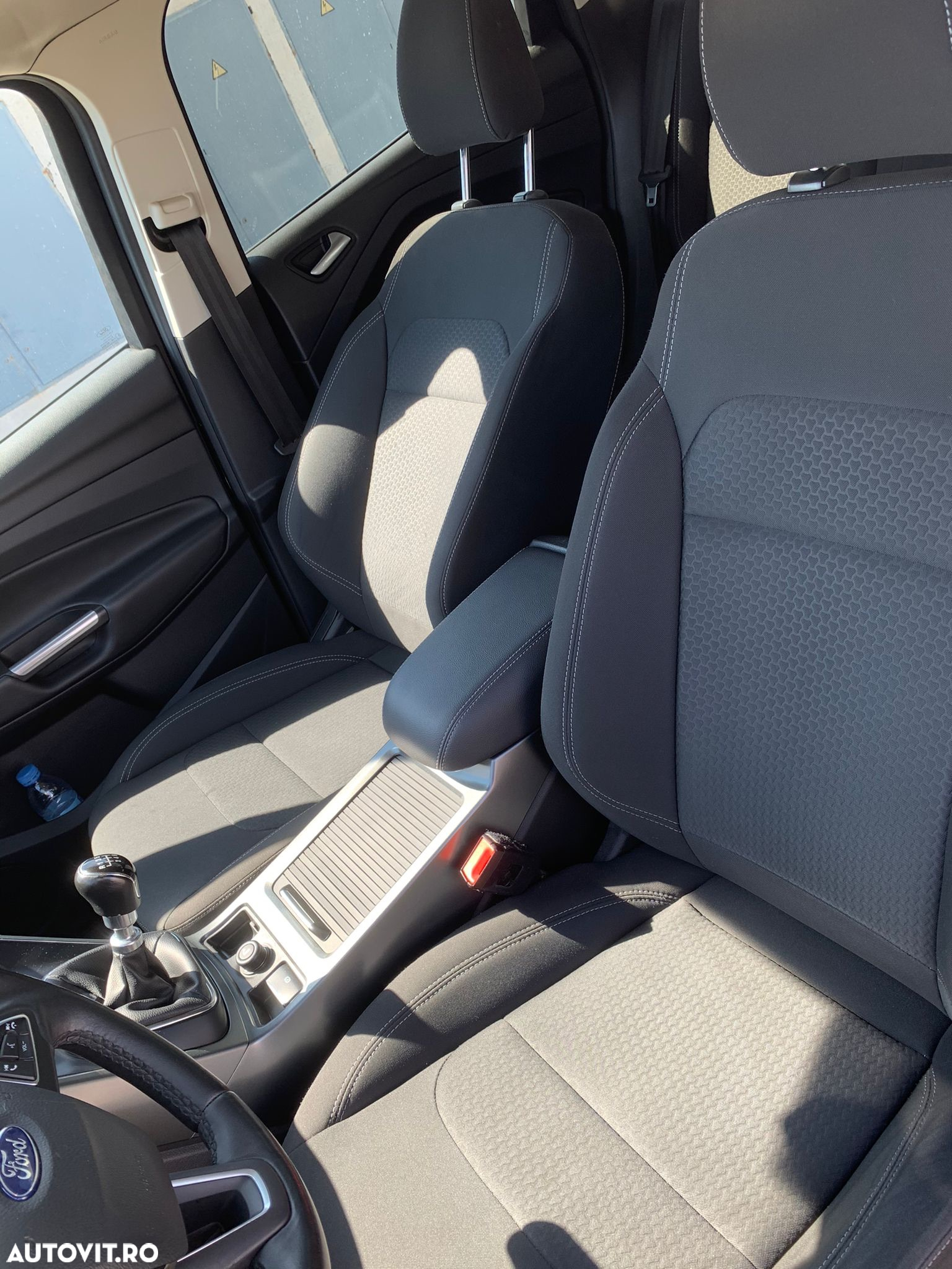 Ford Kuga 1.5 EcoBoost 2x4 Individual - 9