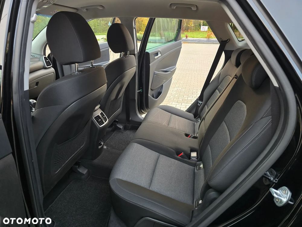 Hyundai Tucson 1.6 GDi 2WD Pure - 32