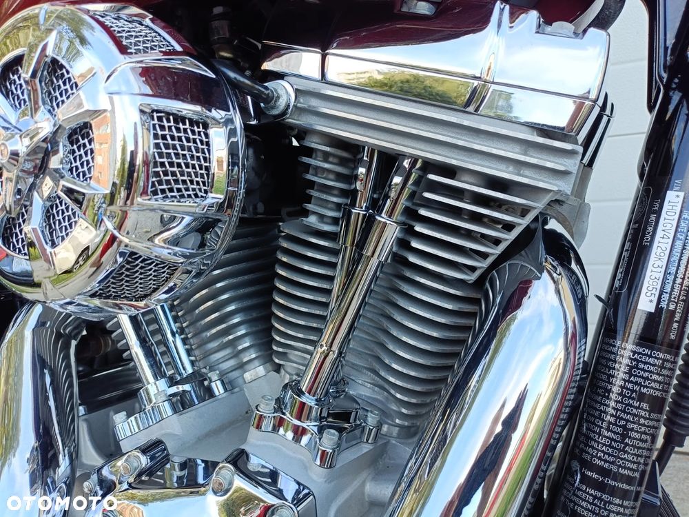 Harley-Davidson Dyna Super Glide - 14