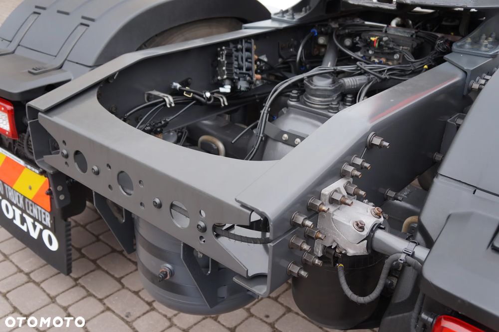 Volvo FH 4 EURO 6 GLOBETROTTER PEŁEN SERWIS HYDRAULIKA - 9