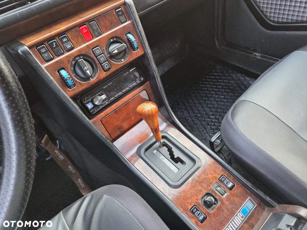 Mercedes-Benz W124 (1984-1993) - 11