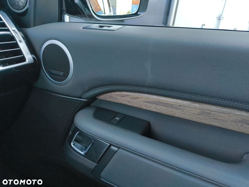 Land Rover Discovery V 3.0 TD6 HSE - 28