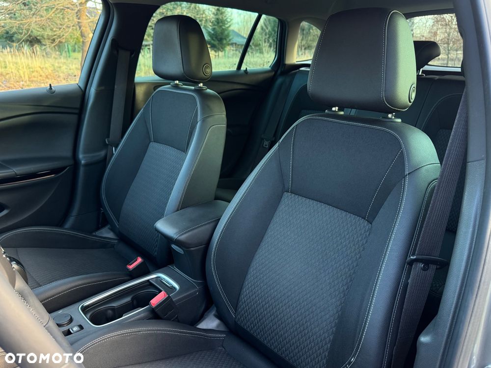 Opel Astra 1.4 Turbo Innovation - 14