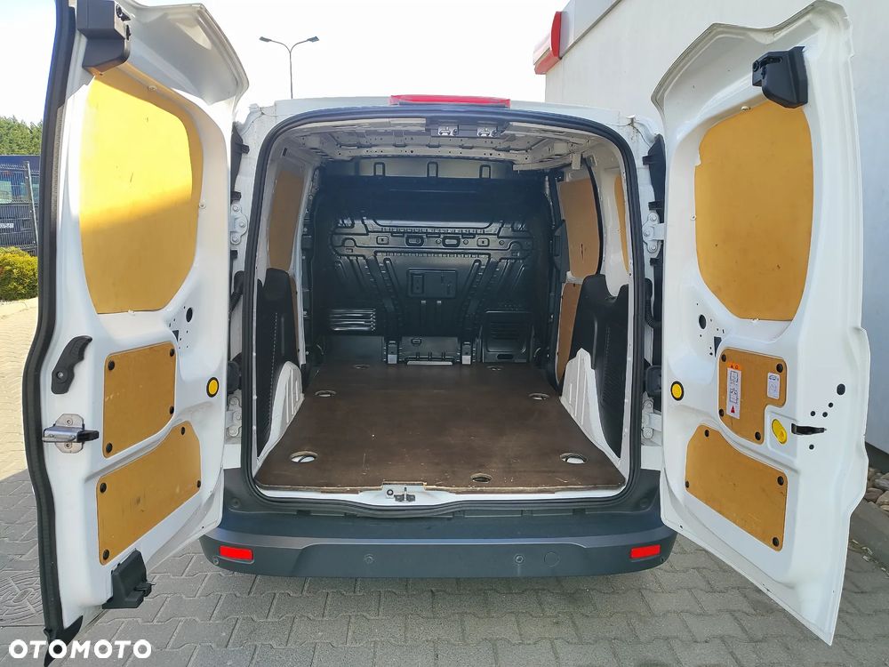 Ford Transit Connect - 16
