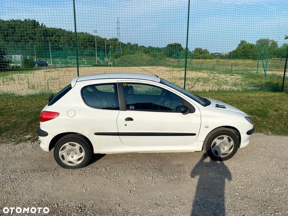 Peugeot 206 - 18