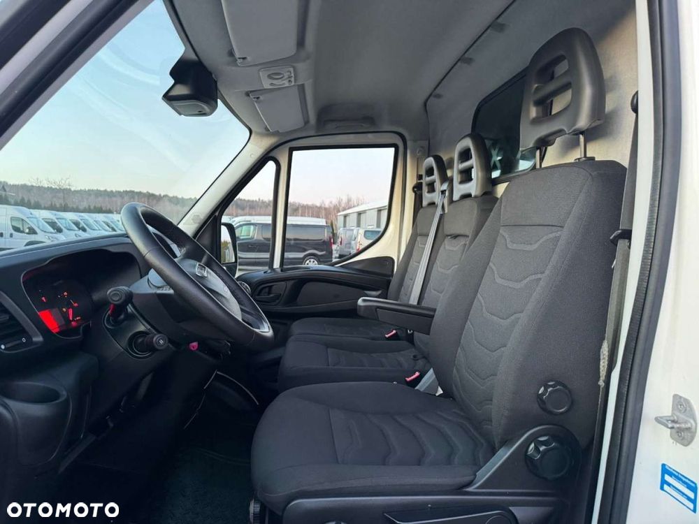 Iveco Sprowadzony Zarejstrowany na blizniakach 35C15 - 28