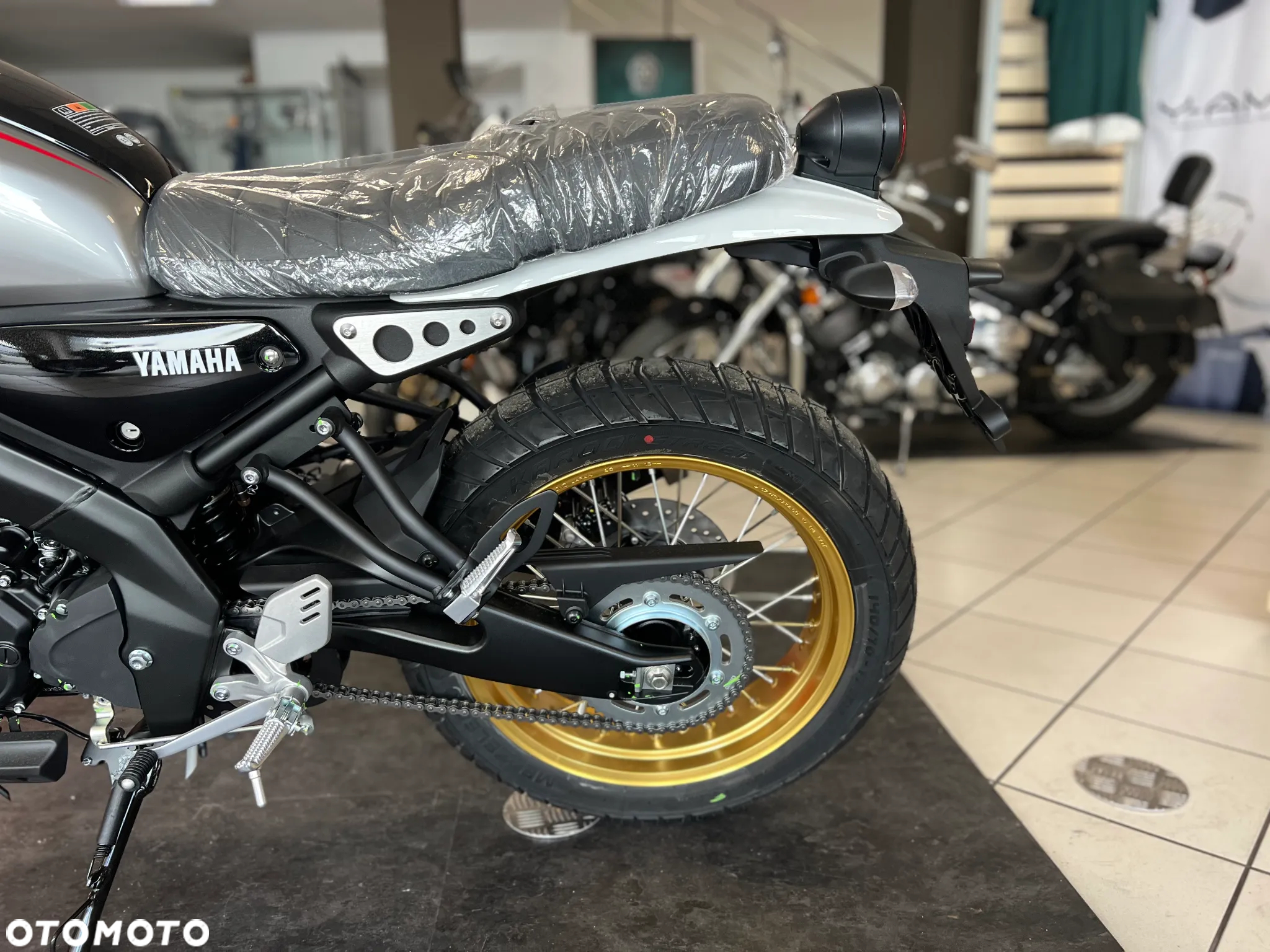 Yamaha XSR - 13