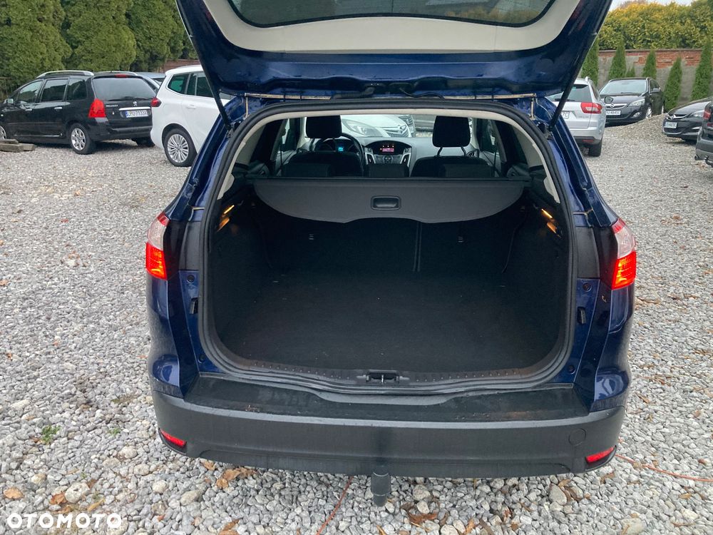 Ford Focus 1.6 Ambiente - 10