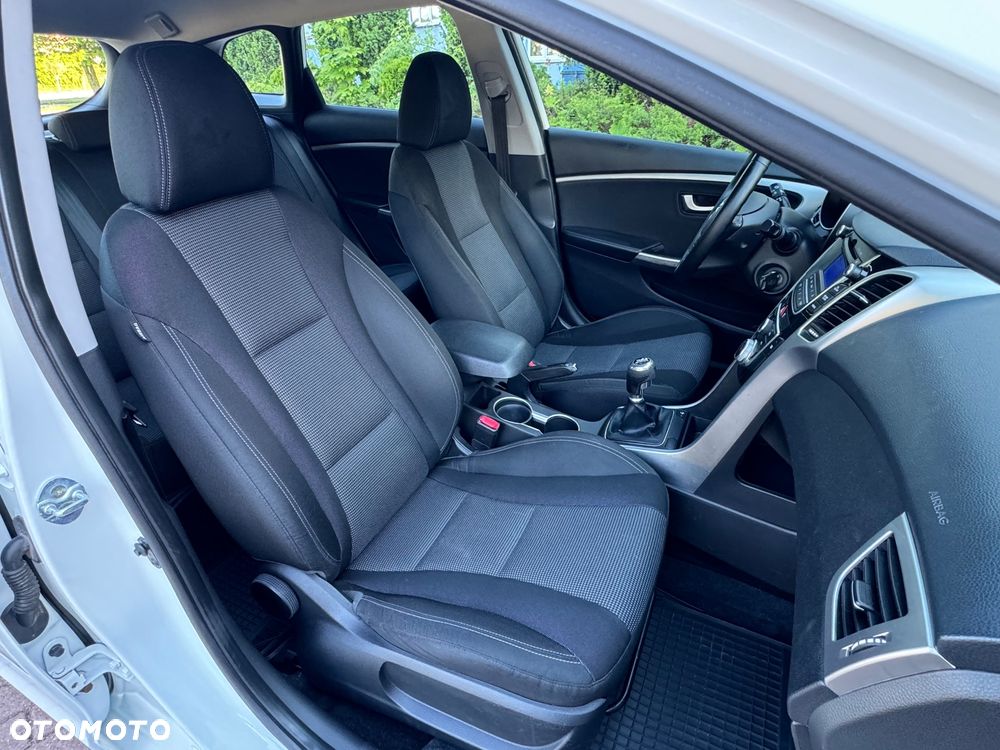 Hyundai i30 i30cw 1.6 CRDi Trend - 25