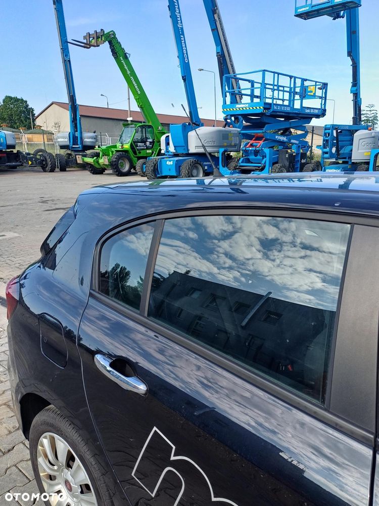 Fiat Tipo 1.4 T-Jet 16v Street - 22