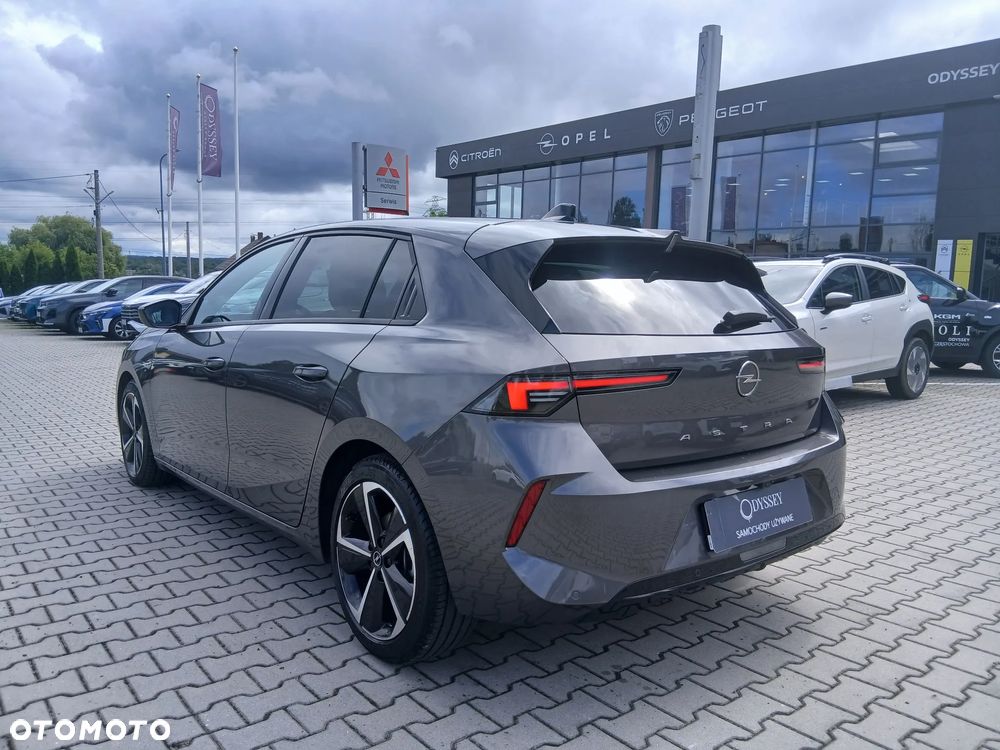 Opel Astra 1.2 Turbo Automatik Elegance - 3