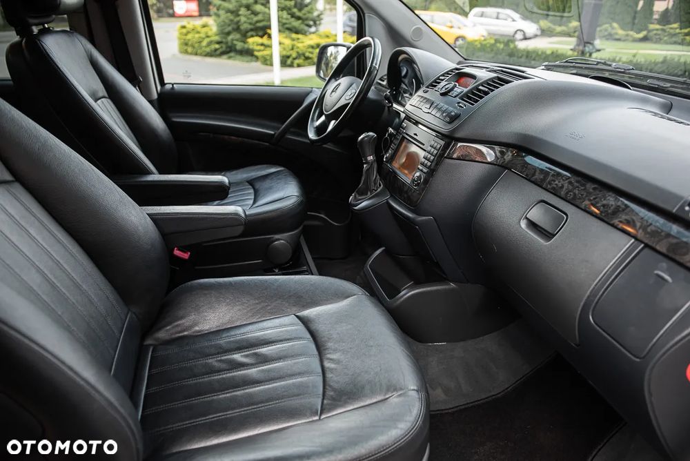 Mercedes-Benz Viano - 32