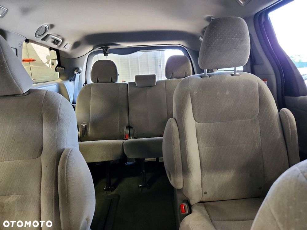Toyota Sienna 3.5 V6 LE AWD - 12
