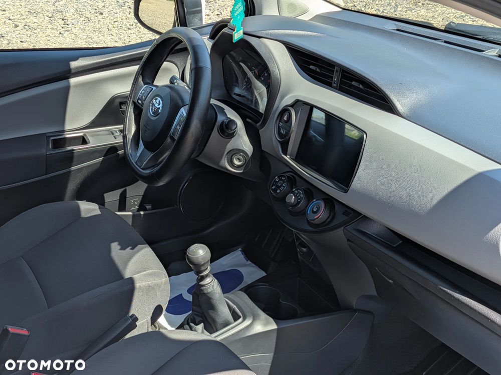 Toyota Yaris 1.5 Premium - 13