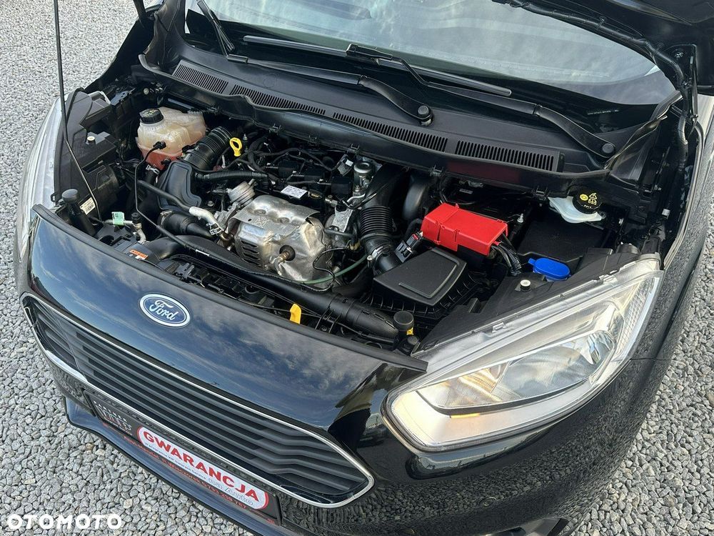 Ford Tourneo Courier - 32