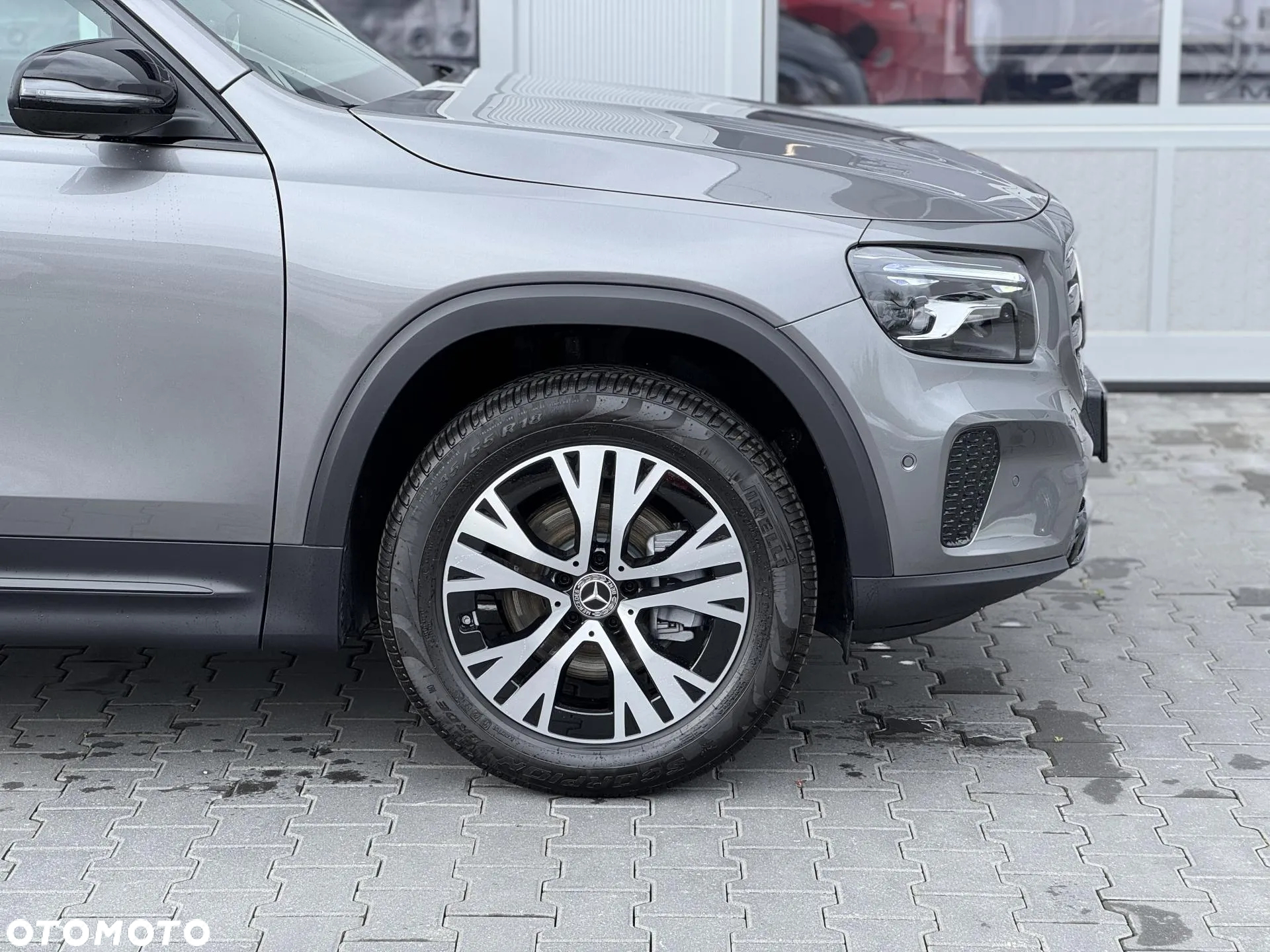 Mercedes-Benz GLB 200 Progressive 7G-DCT - 8