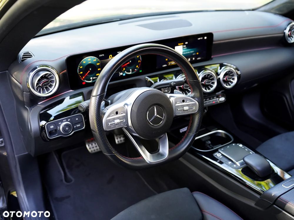 Mercedes-Benz CLA 250 4-Matic AMG Line 7G-DCT - 15