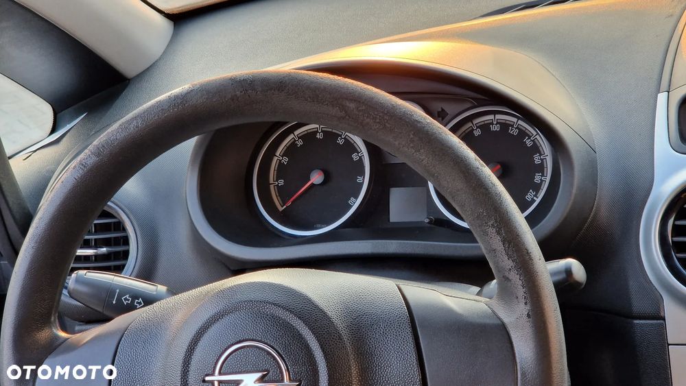 Opel Corsa 1.4 16V Enjoy - 13