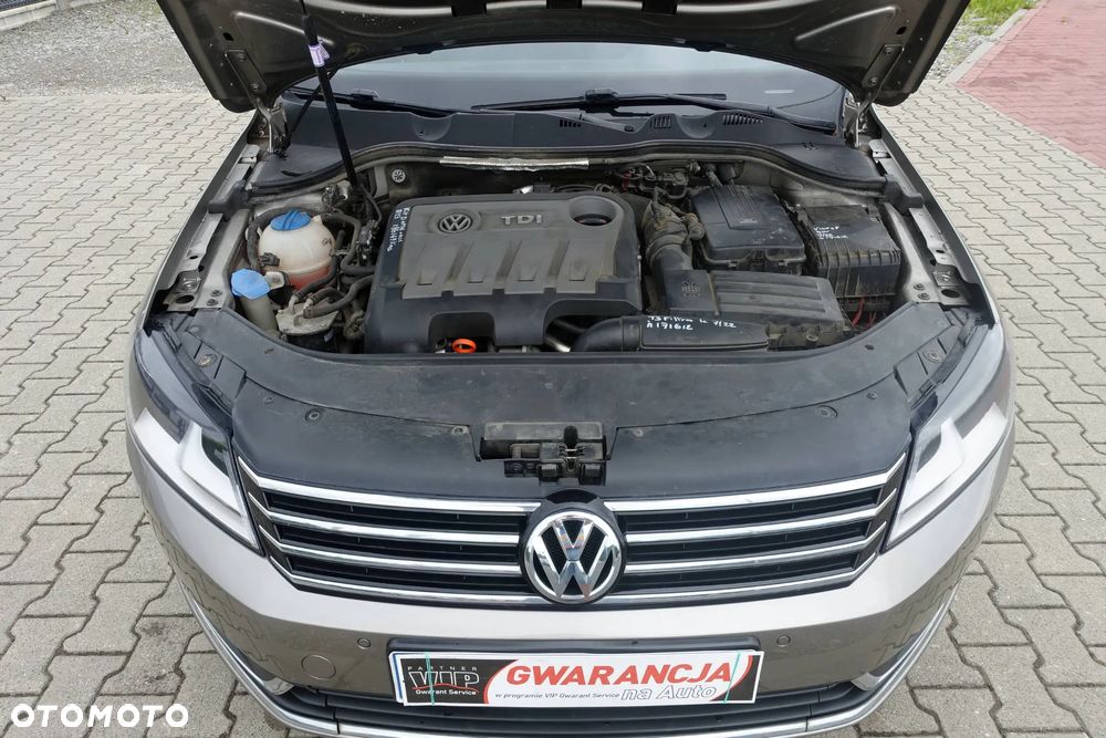 Volkswagen Passat 2.0 TDI DSG BlueMotion Technology Comfortline - 36