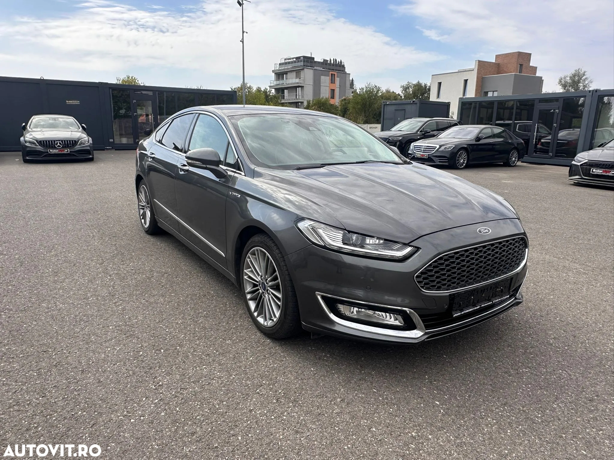 Ford Mondeo 2.0 HEV Vignale - 2