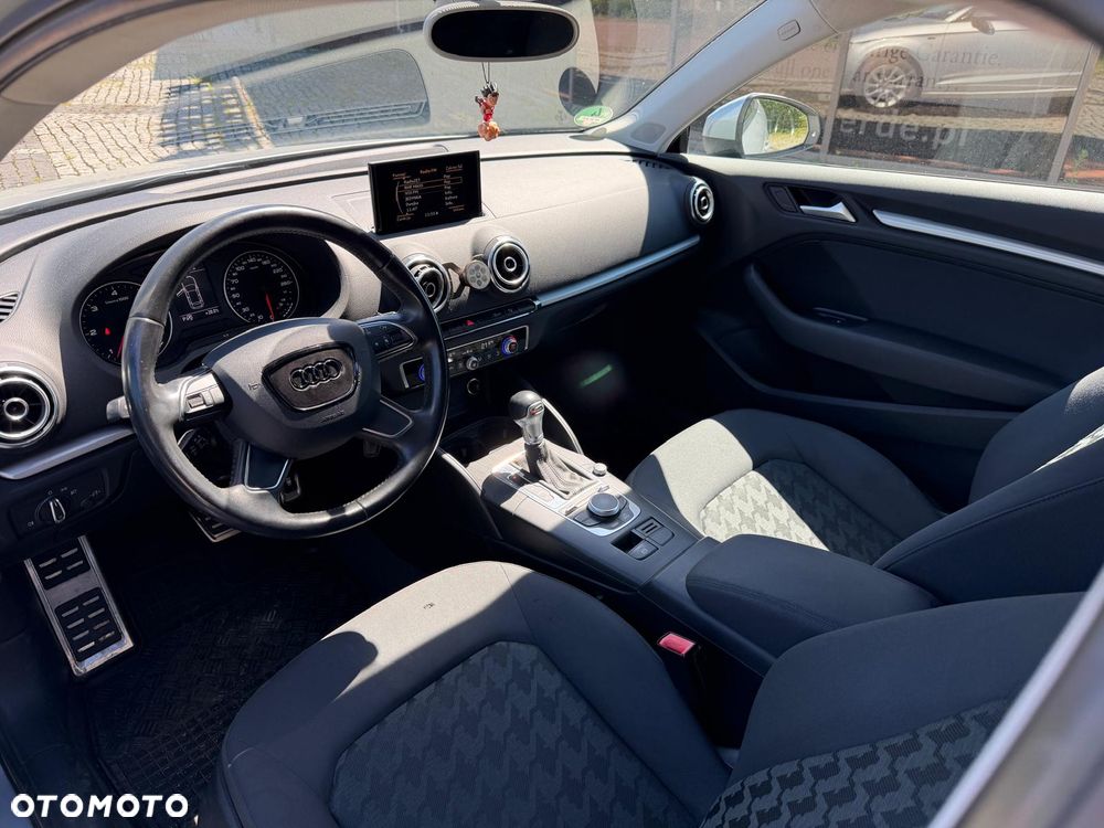 Audi A3 3-drzwiowe 1.6 TDI DPF Ambition S tronic - 8