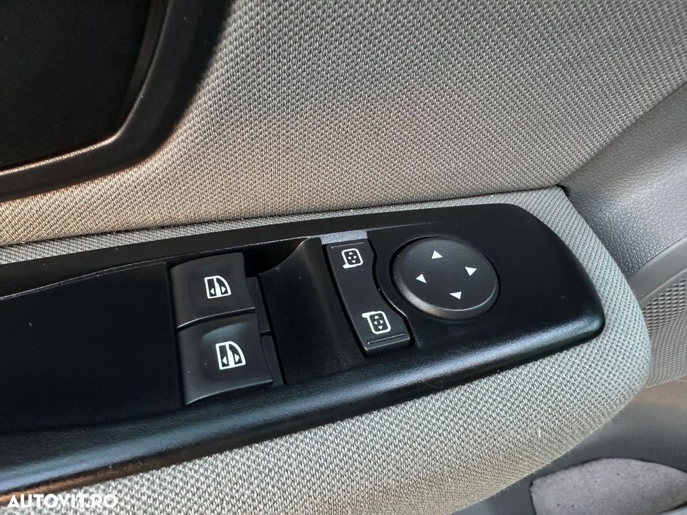 Renault Megane 1.6 16V 100 Authentique - 22