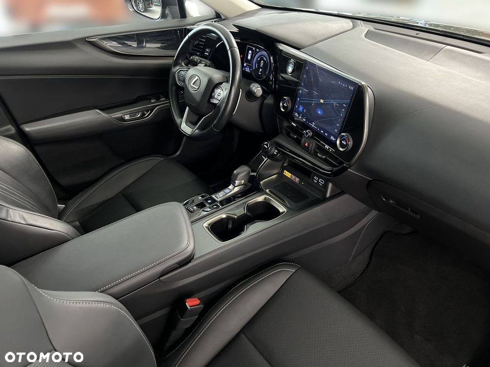 Lexus NX 350h Business AWD - 10