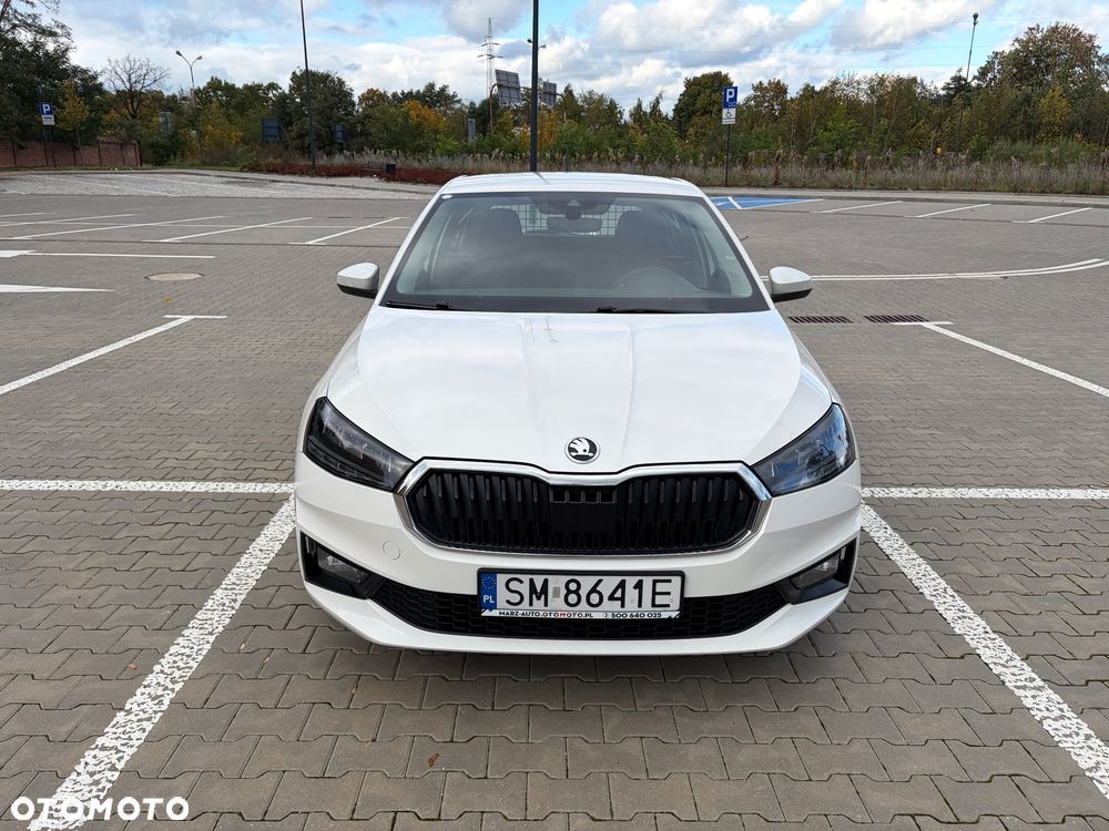 Skoda Fabia 1.0 Essence - 2