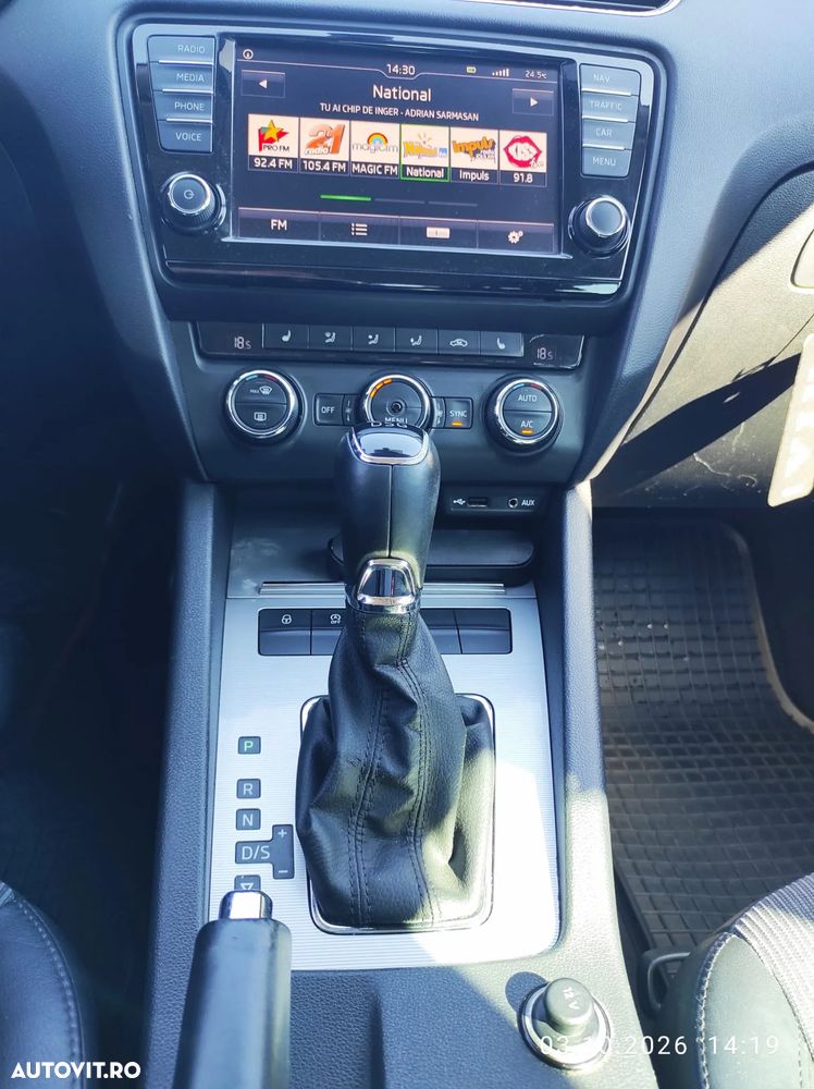 Skoda Octavia 1.6 TDI DSG Style - 11