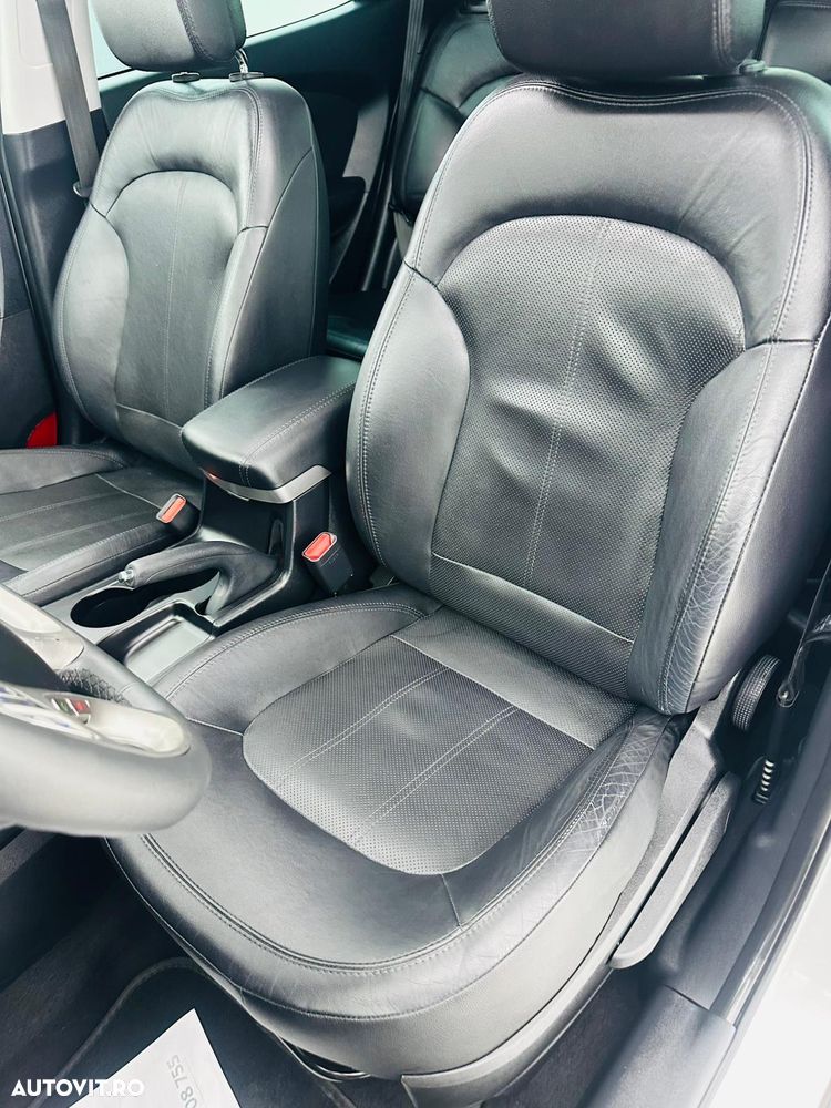 Hyundai ix35 1.7 CRDI 2WD blue Finale Silver - 14