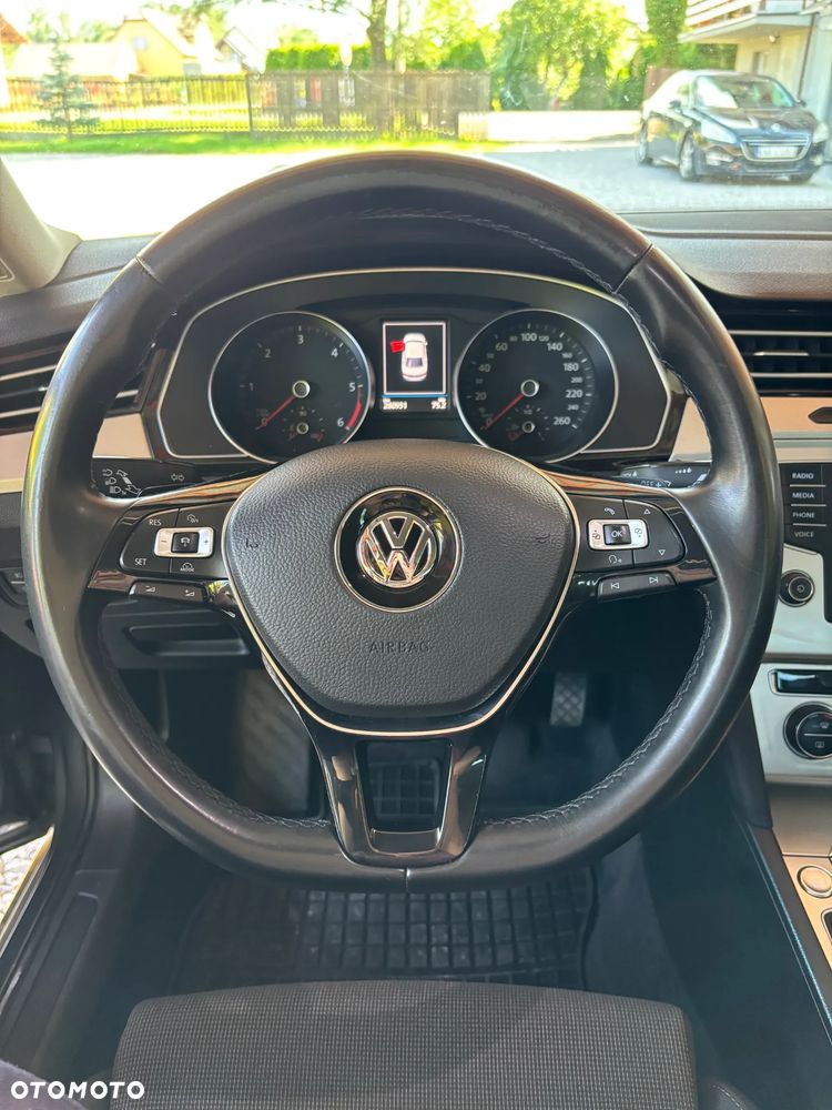 Volkswagen Passat 2.0 TDI BMT Comfortline DSG - 13