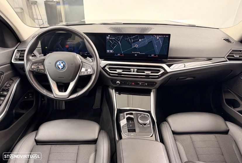 BMW 320 e Touring Auto - 18